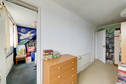 4 bedroom chalet for sale, Adur Avenue, Worthing BN13