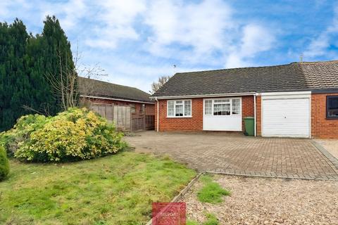 2 bedroom semi-detached bungalow for sale, High Street, Honeybourne, WR11