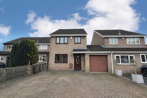3 bedroom semi-detached house to rent, Sandbarn Close, Solihull