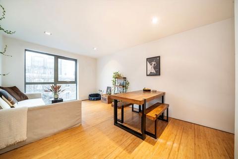 2 bedroom flat for sale, Kingsland Road, London E8