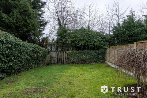 3 bedroom terraced house for sale, Lowood Lane, Birstall, WF17