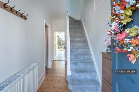 undefined, Chestnut Road, London, SW20