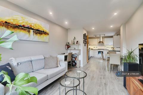 1 bedroom flat to rent, Carlton Drive, London, SW15