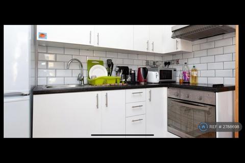 undefined, Downs Road, London, E5
