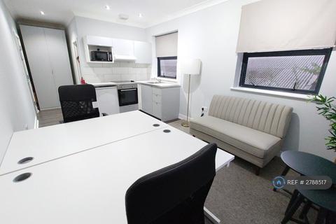 Studio to rent, Edgware, Edgware, HA7