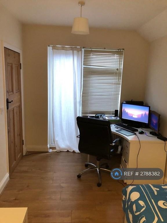2. Single Bedroom