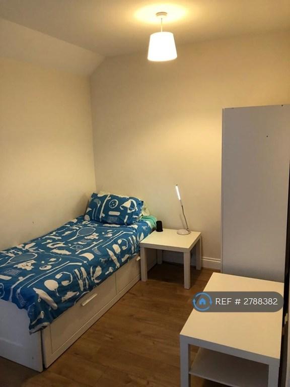 2.Single Bedroom