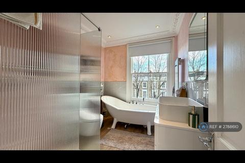 4 bedroom terraced house to rent, Morton Road, London, N1