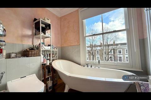4 bedroom terraced house to rent, Morton Road, London, N1