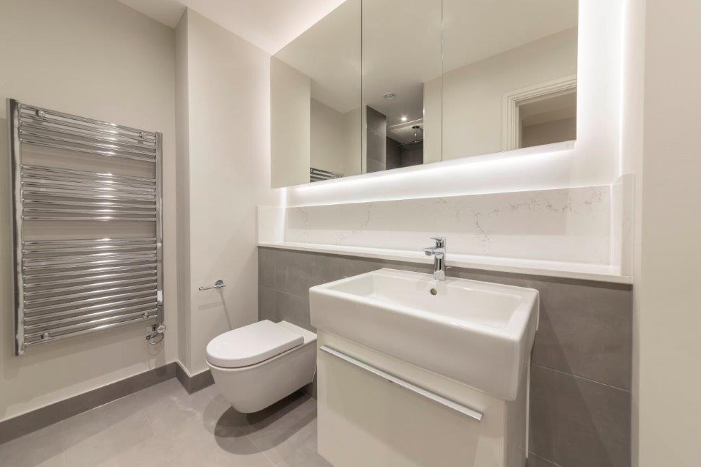 Shower Room.jpg
