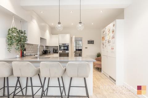 undefined, Turnford Villas, High Road, Turnford, Broxbourne, Hertfordshire, EN10 6BE