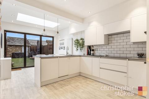 undefined, Turnford Villas, High Road, Turnford, Broxbourne, Hertfordshire, EN10 6BE