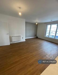 3 bedroom maisonette to rent, Queen Street, Newton Abbot, TQ12