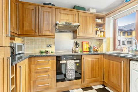 undefined, 4/3  New Orchardfield , Edinburgh EH6