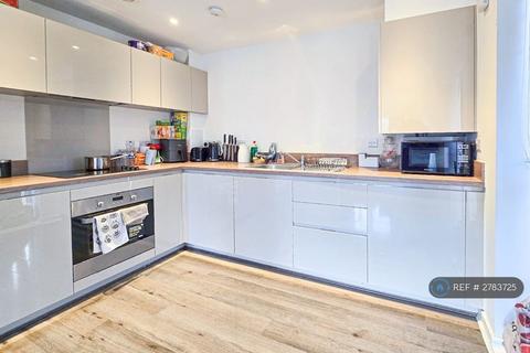 undefined, West Thurrock, Grays, RM20