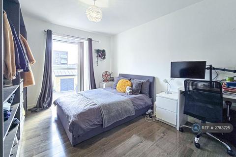 undefined, West Thurrock, Grays, RM20
