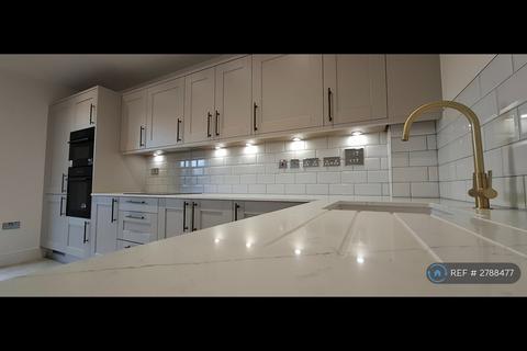 2 bedroom flat to rent, Harrison Lane, Ashford, TN24