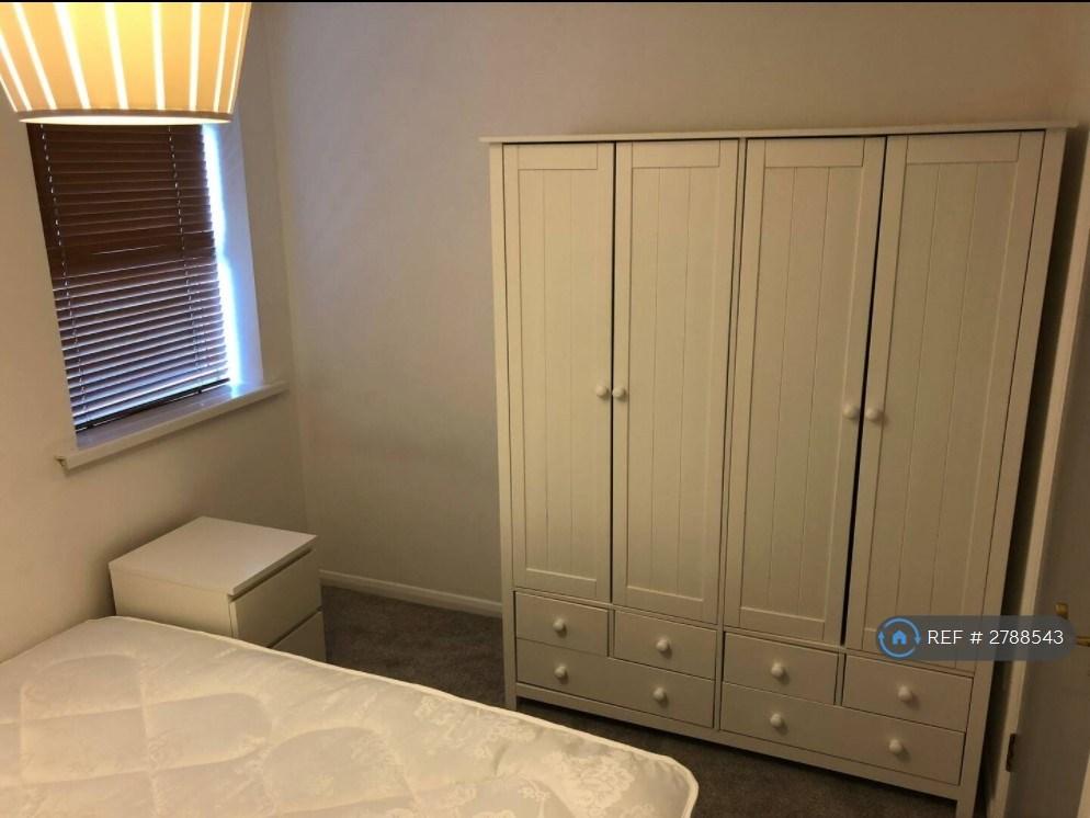Main Bedroom Wardrobe