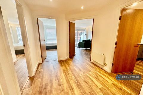 2 bedroom flat to rent, The Quays, Leeds, LS1