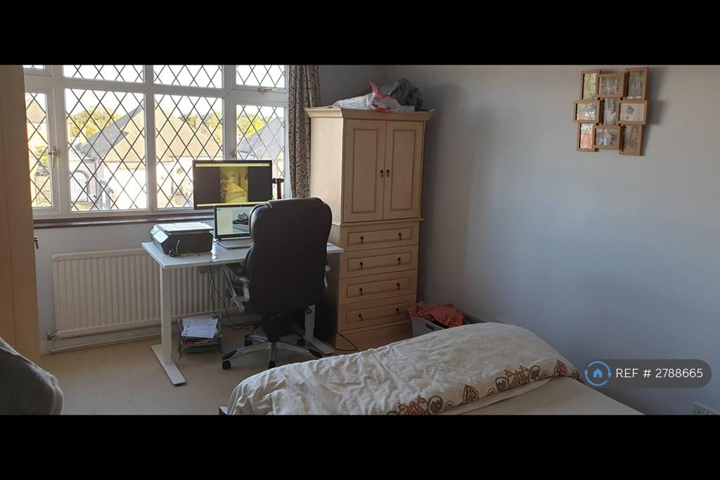 Master Bedroom 1.3