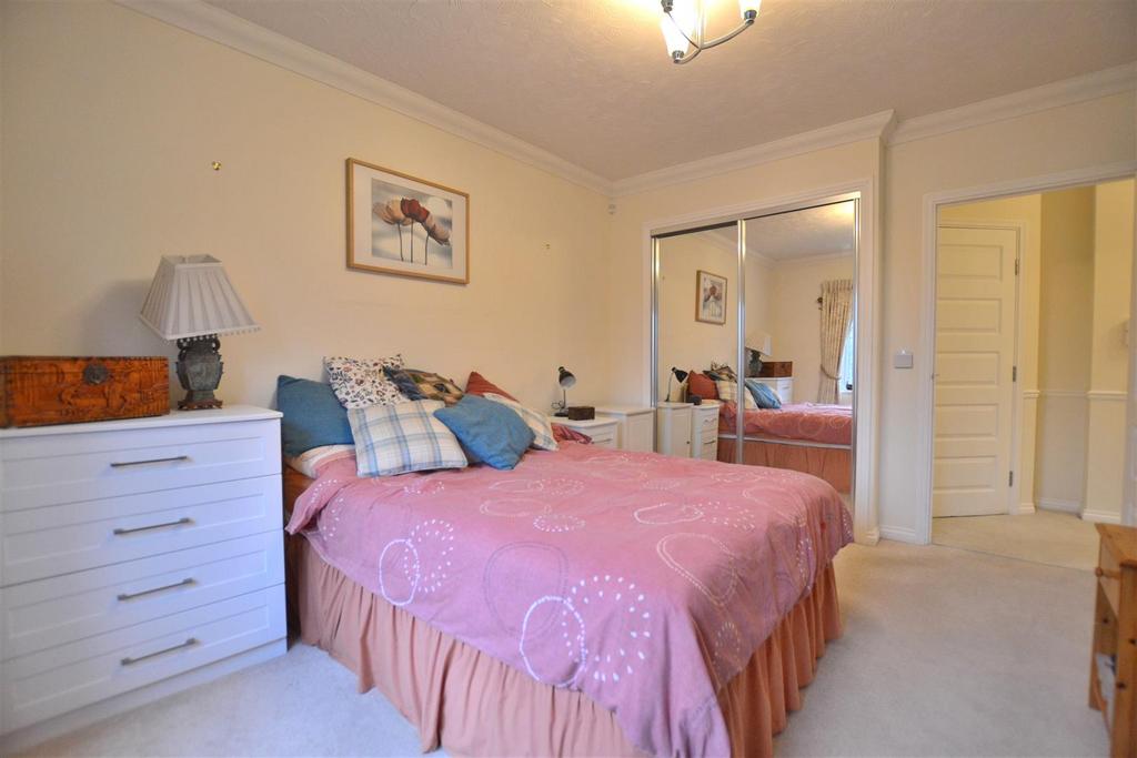 Bedroom One 1.JPG