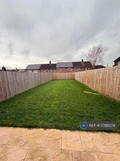 2 bedroom semi-detached house to rent, Rothay Drive, Manchester, M24