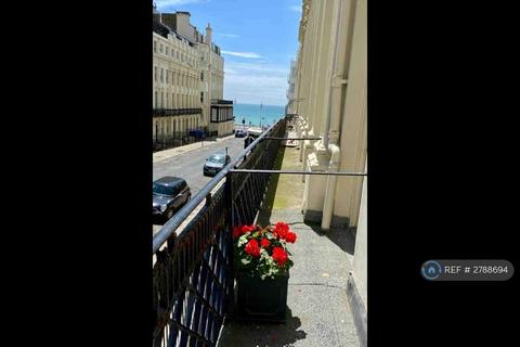 1 bedroom flat to rent, Oriental Place, Brighton, BN1