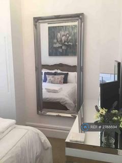 1 bedroom flat to rent, Oriental Place, Brighton, BN1