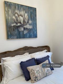 1 bedroom flat to rent, Oriental Place, Brighton, BN1