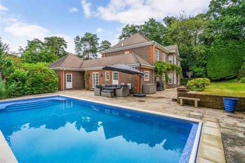 4 bedroom detached house for sale, Springfield Road, Camberley