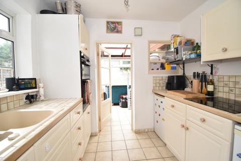 2 bedroom semi-detached house for sale, West Street, Harrietsham, ME17