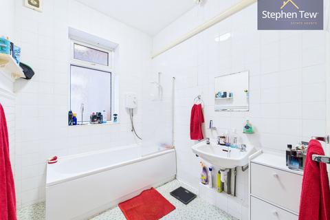 2 bedroom flat for sale, Lytham Road, Blackpool, FY4