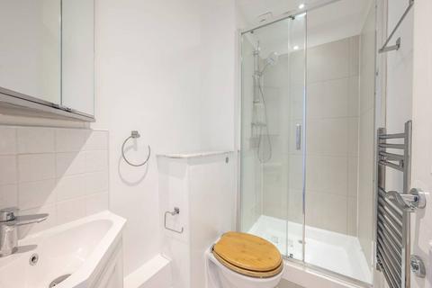 1 bedroom flat to rent, Inner Park Road, Southfields, London, SW19