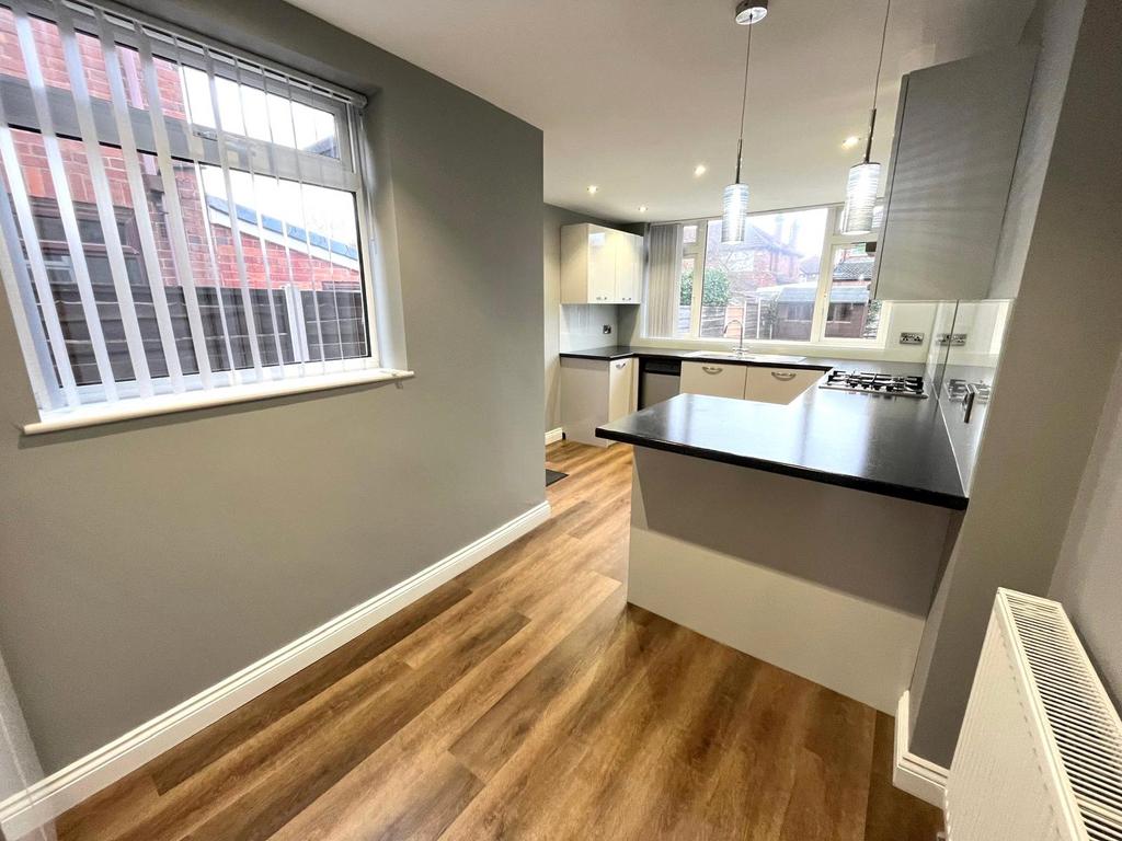 Kitchen/Dining