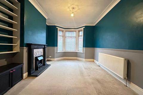 2 bedroom terraced house for sale, Tennyson Avenue, Scarborough, YO12