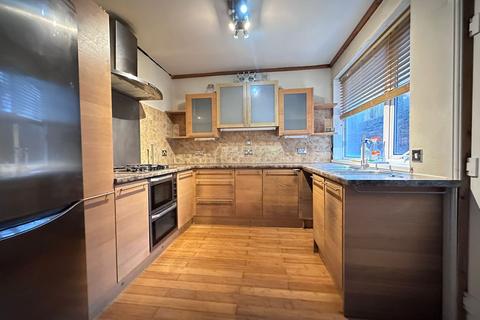 2 bedroom terraced house for sale, Tennyson Avenue, Scarborough, YO12