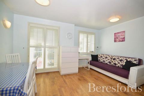 2 bedroom apartment for sale, Chipping Lodge, 87 Western Road, RM1