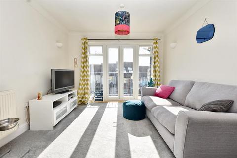 2 bedroom flat for sale, Martinique Way, Eastbourne