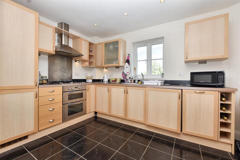 2 bedroom flat for sale, Martinique Way, Eastbourne