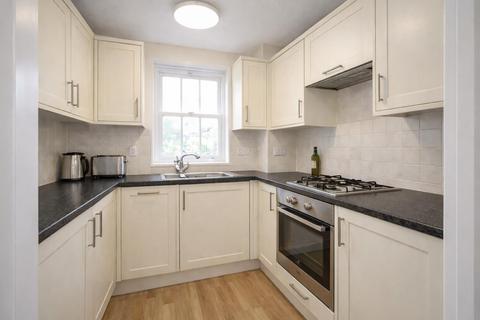 2 bedroom apartment to rent, Baker Street, London NW1