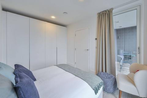 1 bedroom flat for sale, Wyvil Road, Nine Elms, London, SW8
