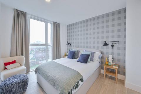 1 bedroom flat for sale, Wyvil Road, Nine Elms, London, SW8