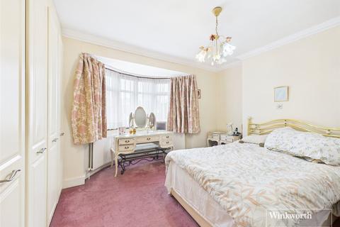 3 bedroom semi-detached house for sale, Holders Hill Avenue, London NW4