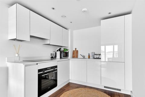 1 bedroom apartment for sale, Market Street, Bracknell, Berkshire, RG12
