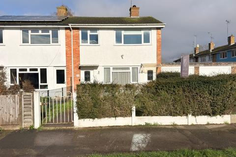 Bruce Road, Reading RG5