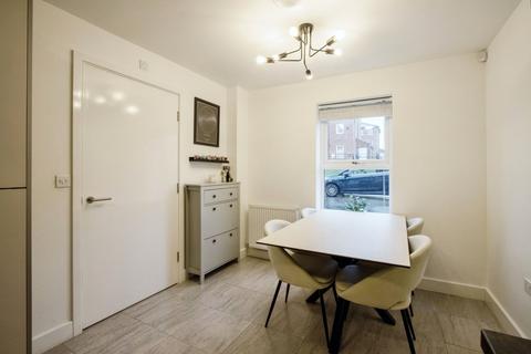 undefined, Roche Avenue, West Yorkshire LS14