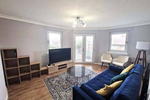2 bedroom apartment to rent, Leinster Court, New North Road, Hainault IG6 3EL