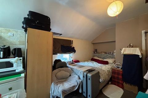 undefined, Clive Road, South Glamorgan CF5