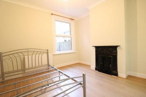 2 bedroom apartment to rent, Carr Road, London E17