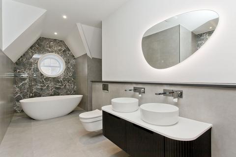 4 bedroom flat for sale, Plot L3-40 (Flat 13, 60 Belford Road), Flat at Village View, Belford Road EH4